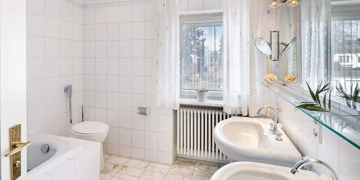 Doppelhaushälfte München / Obermenzing Pasing-Obermenzing - 6 Zimmer, 166 m&sup2;, 1.670.000&euro; | Angebot:25797534