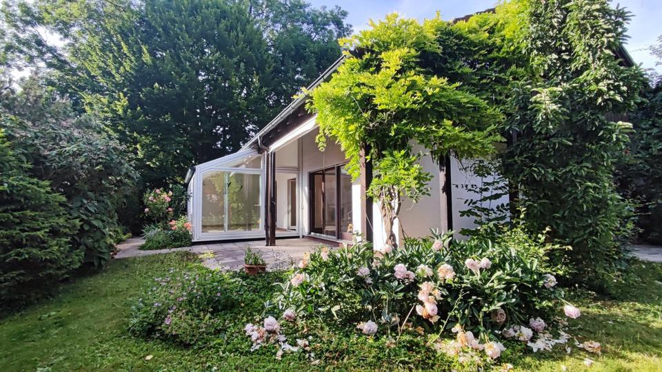 Ruhiges Einfamilienhaus mit viel Potenzial!