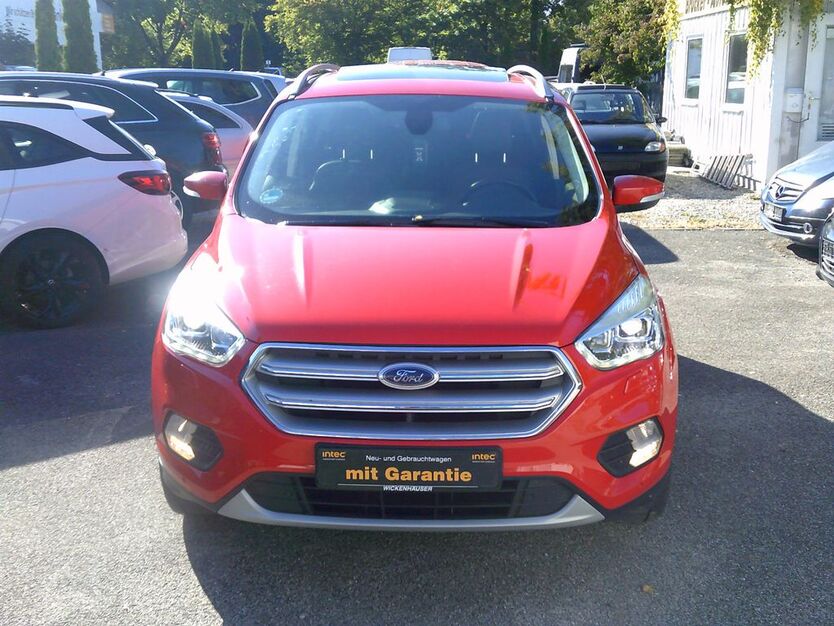 Ford Kuga 138.000 km 12.990 € Fürstenfeldbruck 82256