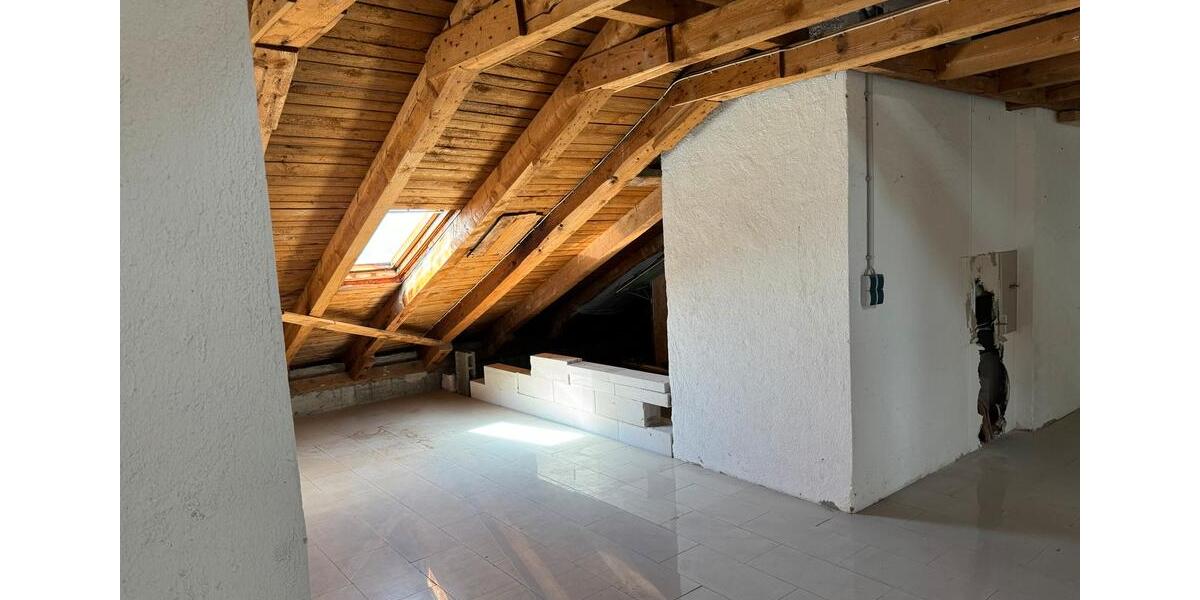Dachgeschoßwohnung München Schwabing-Freimann - 750.000&euro; | Angebot:27246839