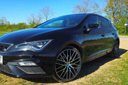 Seat Leon 84.120 km 17.350 &euro; Neubiberg 85579