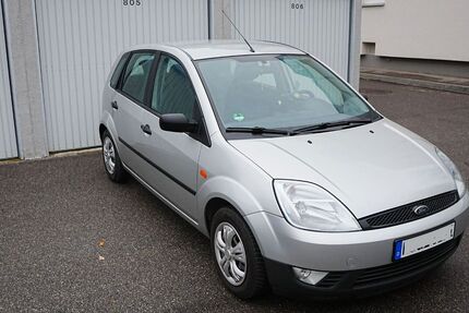 Ford Fiesta 72.500 km 3.400 € München 80997