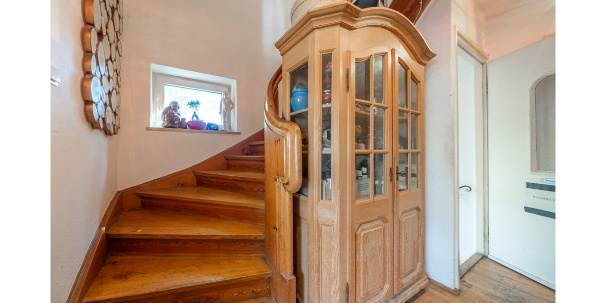 • OBERSENDLING • EINFAMILIENHAUS AUF CA. 606 M² GRUND • 7 ZIMMER • POOL-ROHBAU • - Einfamilienhaus München Thalkirchen-Obersendling-Forstenried-Fürstenried-Solln | Angebot:27729554
