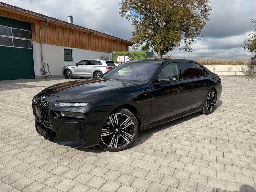 BMW 740 8.100 km 129.990 € Pliening 85652