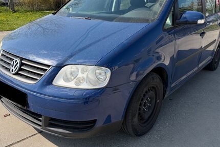 VW Touran 203.600 km 1.450 &euro; Fürstenfedbruck 82256
