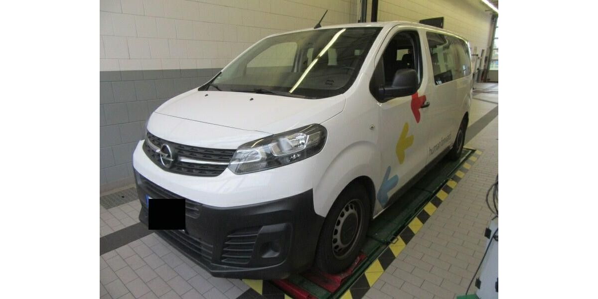 Opel Vivaro 180.000 km 17.999 &euro; Hohenbrunn bei München 85662