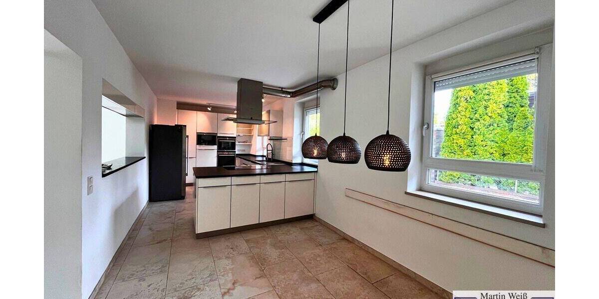 Bungalow Krailling - 5 Zimmer, 209 m&sup2;, 2.980&euro; | Angebot:26910533