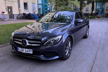 Mercedes-Benz C 250 166.000 km 17.900 &euro; München 81673