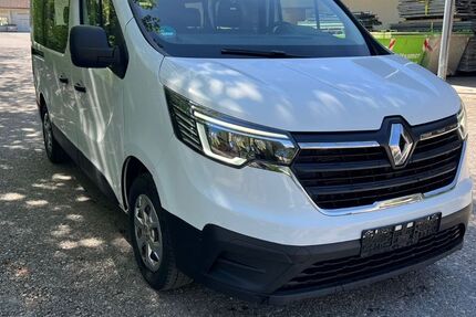 Renault Trafic 167.490 km 17.500 &euro; München 81829