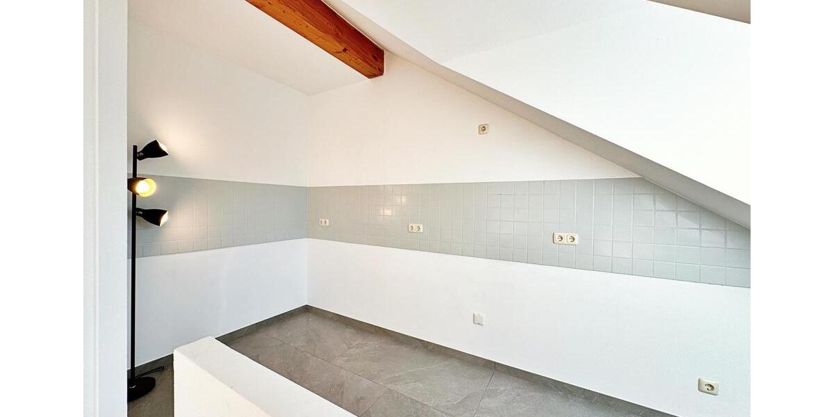 Dachgeschoßwohnung Pliening - 2 Zimmer, 51 m&sup2;, 1.030&euro; | Angebot:26402600