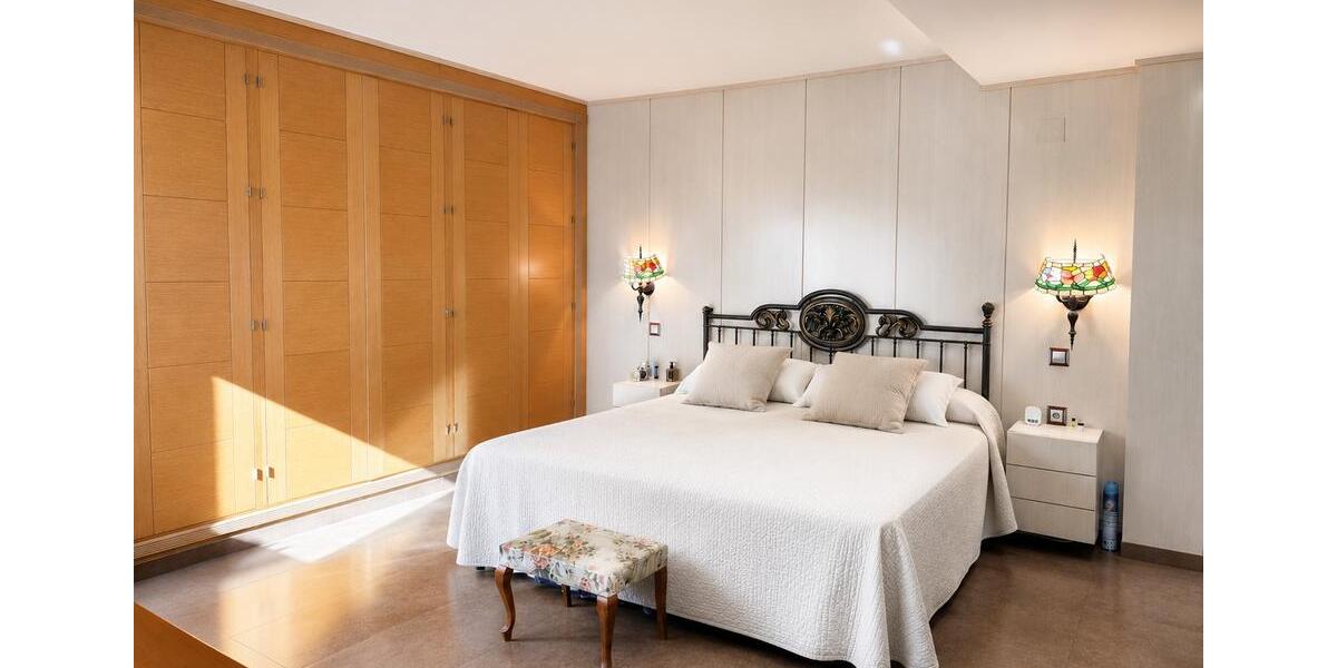 Erdgeschoßwohnung München Moosach - 4 Zimmer, 170 m&sup2;, 850.000&euro; | Angebot:26718653