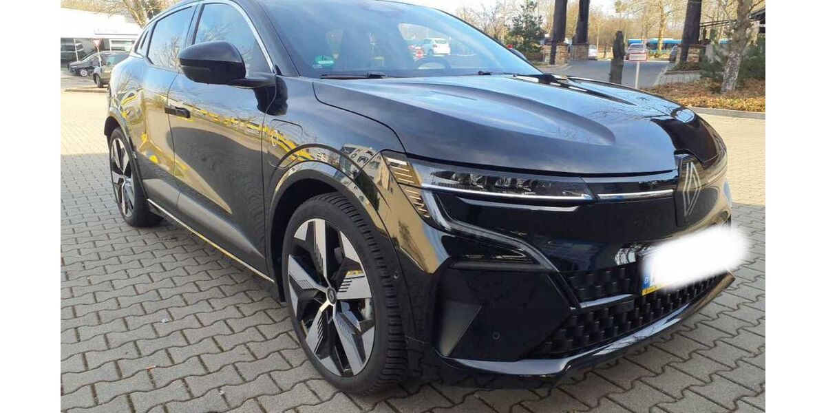 Renault Megane E-TECH 27.000 km 22.999 &euro; Hohenbrunn bei München 85662