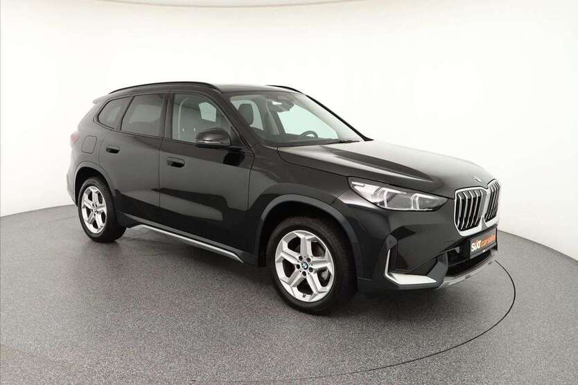 BMW X1 21.836 km 38.660 € Garching 85748