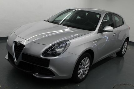 Alfa Romeo Giulietta 17.011 km 17.799 &euro; München 80993