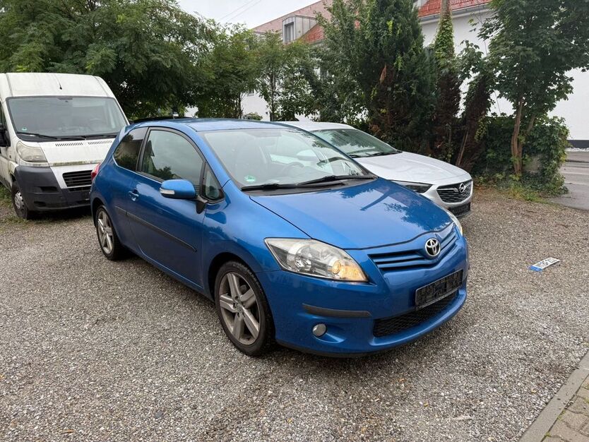Toyota Auris 210.500 km 3.999 € München 80995