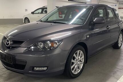 Mazda 3 91.000 km 6.690 € München 81929