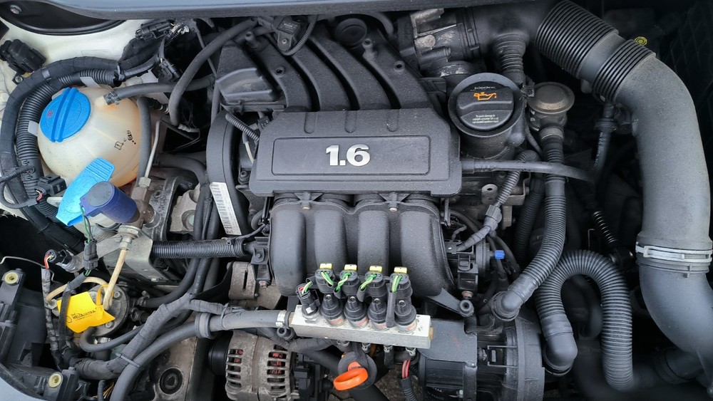 VW Caddy 166.000 km 2.450 &euro; München 80313