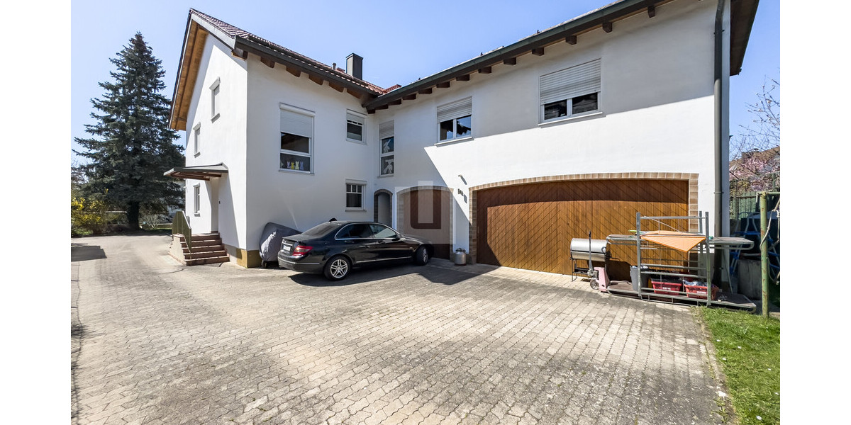 WINDISCH IMMOBILIEN - Für Kapitalanleger - gepflegtes Zweifamilienhaus auf großem Grundstück 8 zimmer