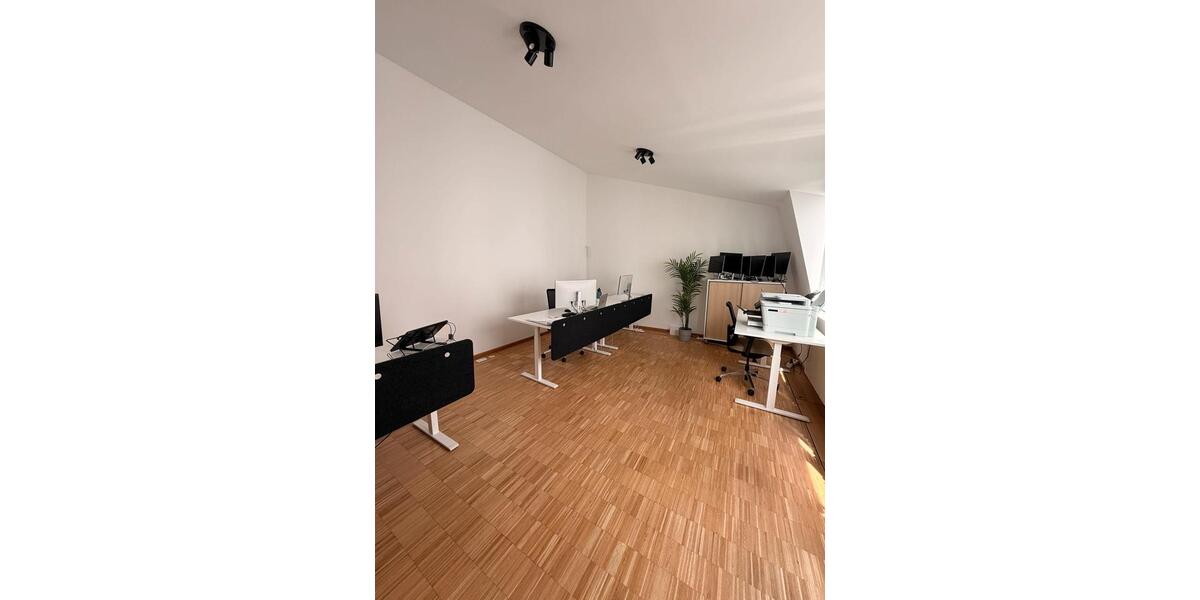 Gewerbeobjekt München Schwabing-Freimann - 1.350&euro; | Angebot:26439786