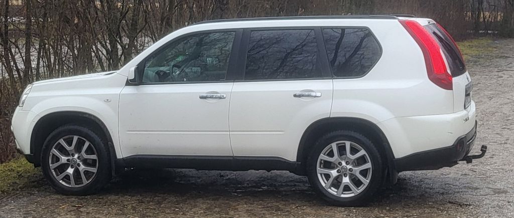 Nissan X-Trail 238.000 km 6.000 &euro; München 80639