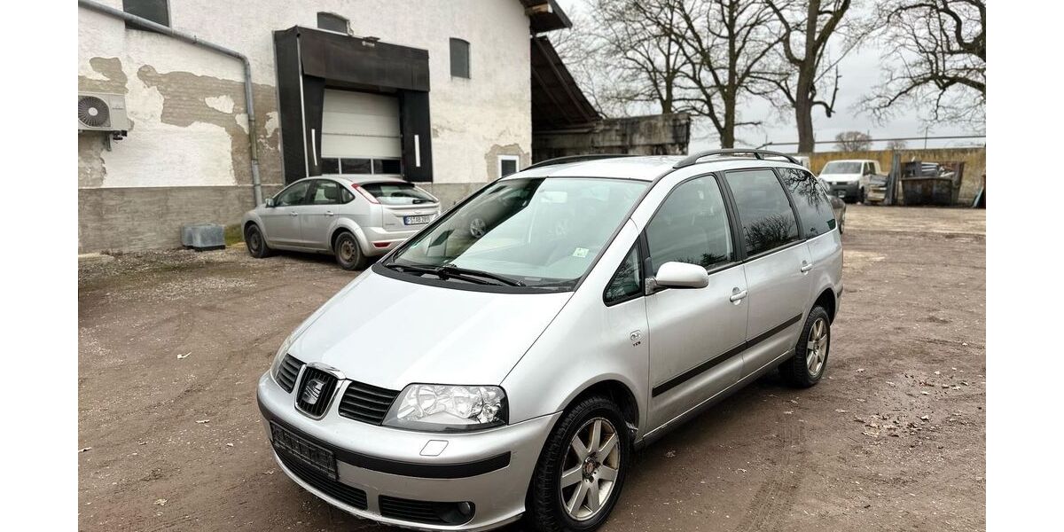 Seat Alhambra 344.000 km 1.799 &euro; Neufahrn 85375