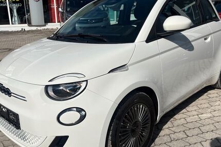 Fiat 500e 14.055 km 19.290 &euro; Ismaning 85737