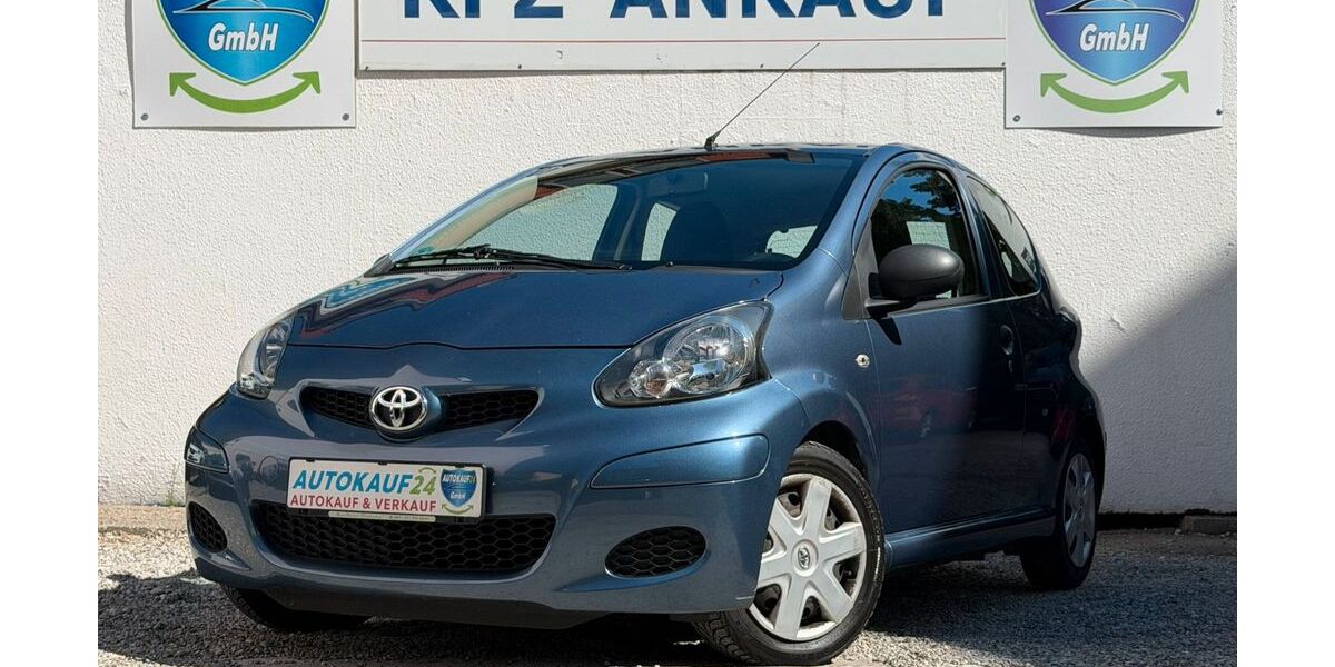 Toyota Aygo (X) 118.000 km 2.689 &euro; München 80807