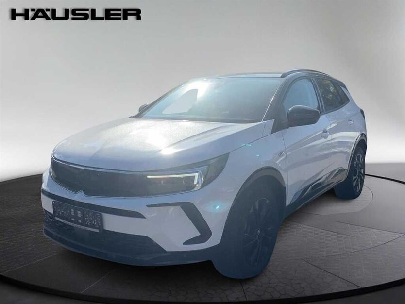 Opel Grandland (X) 32.000 km 24.790 € München 81249