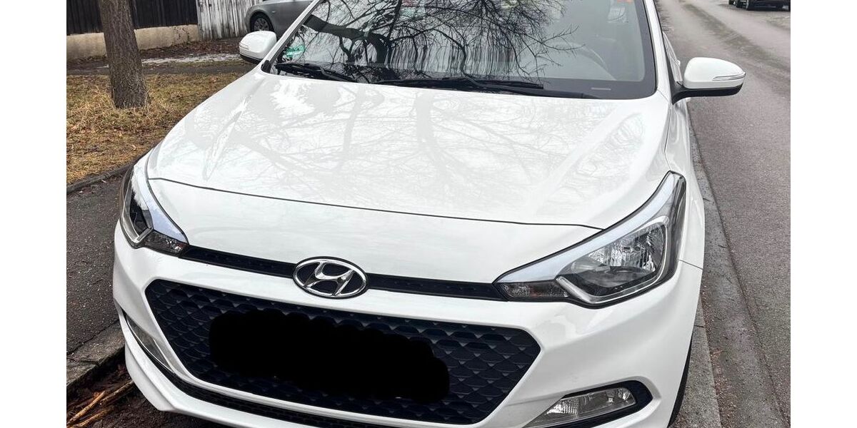 Hyundai i20 65.000 km 8.500 &euro; München 80637