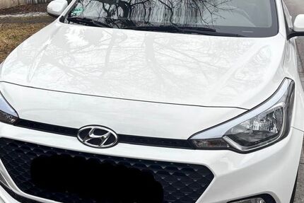 Hyundai i20 65.000 km 8.600 &euro; München 80637