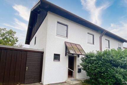 Renovierungsbedürftige Doppelhaushälfte in München-Altperlach 5 zimmer