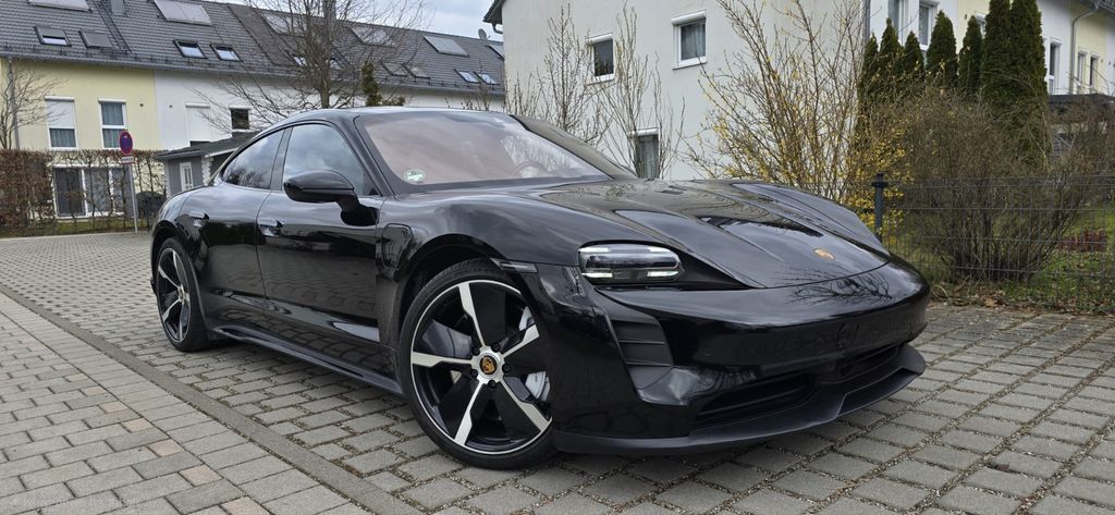 Porsche Taycan 125.000 km 49.000 &euro; Maisach 82216