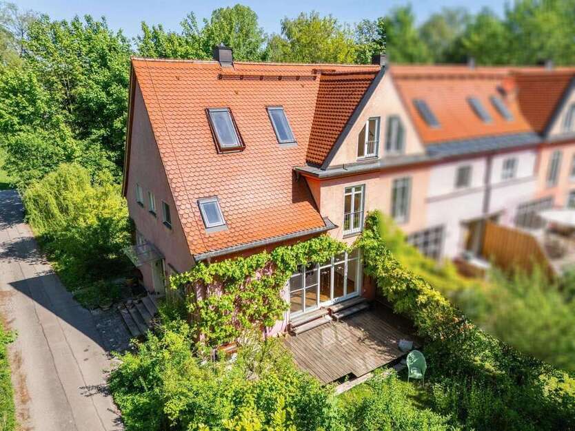 Haus zum Kaufen in Aschheim 990.000 € 114 m²