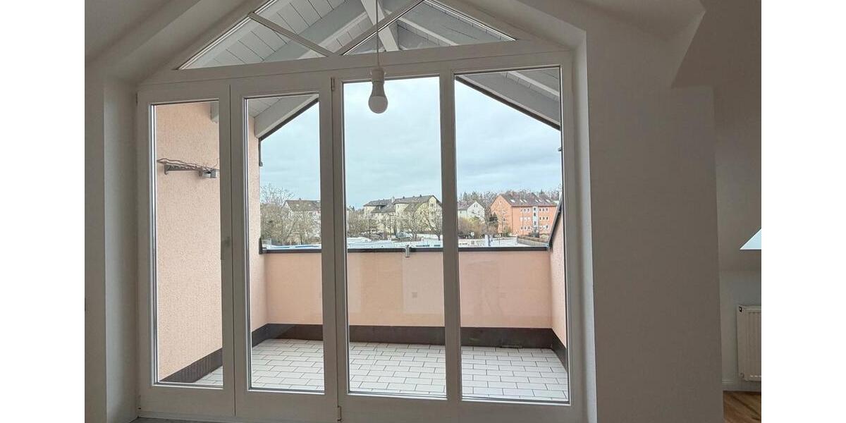 Dachgeschoßwohnung Germering - 2 Zimmer, 60 m&sup2;, 430.000&euro; | Angebot:26745667
