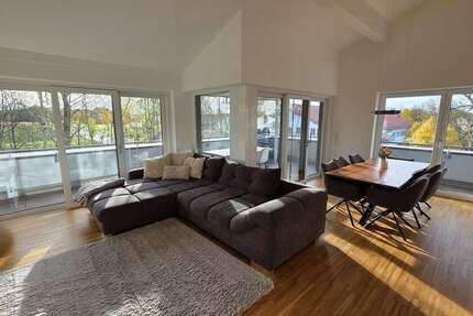 Wohnung zum Mieten in Taufkirchen 2.490 € 135.44 m² 4.5 zimmer