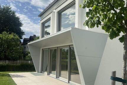 Neubau Einfamilienhaus mit möglicher Einliegerwohnung, Tiefgarage und unverbautem Ausblick 6 zimmer