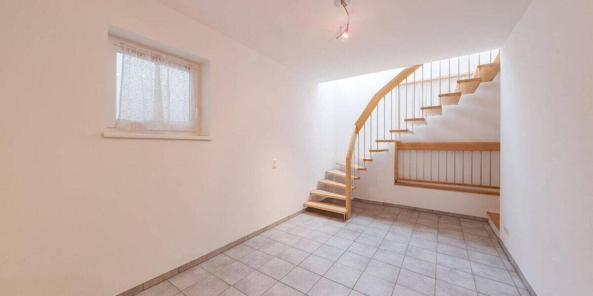 Doppelhaushälfte München Aubing-Lochhausen-Langwied - 5 Zimmer, 211 m&sup2;, 2.950&euro; | Angebot:26833662