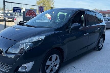 Renault Scenic 180.000 km 2.499 € München 81829