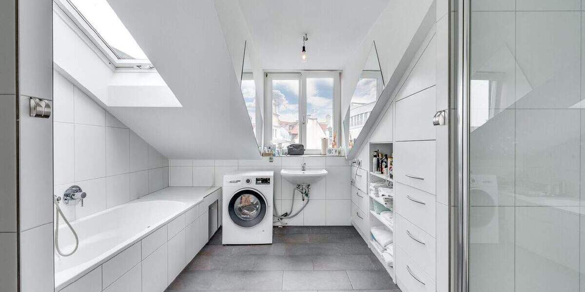 Etagenwohnung München Altstadt-Lehel - 3 Zimmer, 132 m&sup2;, 4.800&euro; | Angebot:24775671