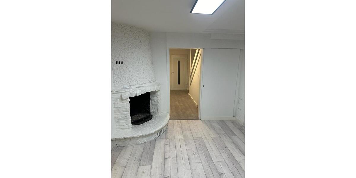 Reihenhaus Oberschleißheim - 4 Zimmer, 150 m&sup2;, 2.490&euro; | Angebot:25772700