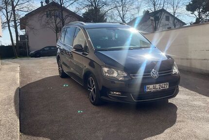 VW Sharan 245.000 km 9.900 € Munchen 80937