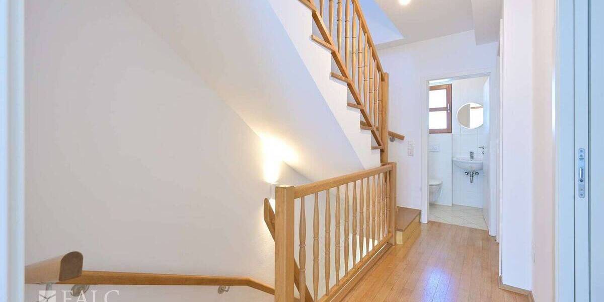 Reihenmittelhaus München Feldmoching-Hasenbergl - 6 Zimmer, 141 m&sup2;, 945.000&euro; | Angebot:26787148