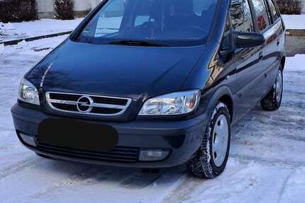 Opel Zafira 245.752 km 700 € München 81737