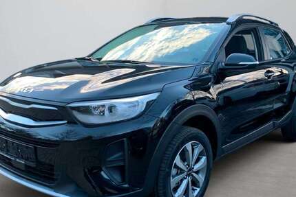 Kia Stonic 2.400 km 20.290 &euro; München 81825