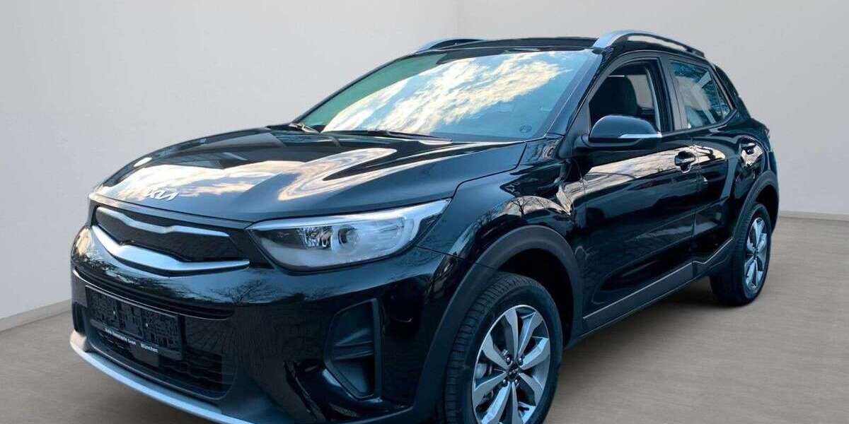 Kia Stonic 2.400 km 20.290 &euro; München 81825