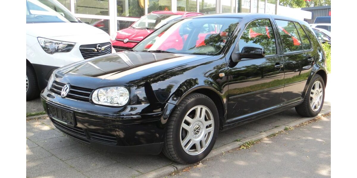 VW Golf 148.470 km 2.999 &euro; München 81825