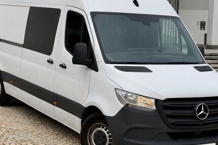 Mercedes-Benz Sprinter 199.000 km 22.990 &euro; München 81827