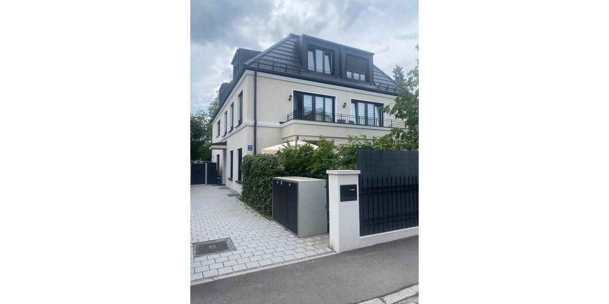 Doppelhaushälfte München Allach-Untermenzing - 7 Zimmer, 165 m&sup2;, 1.560.000&euro; | Angebot:26041234