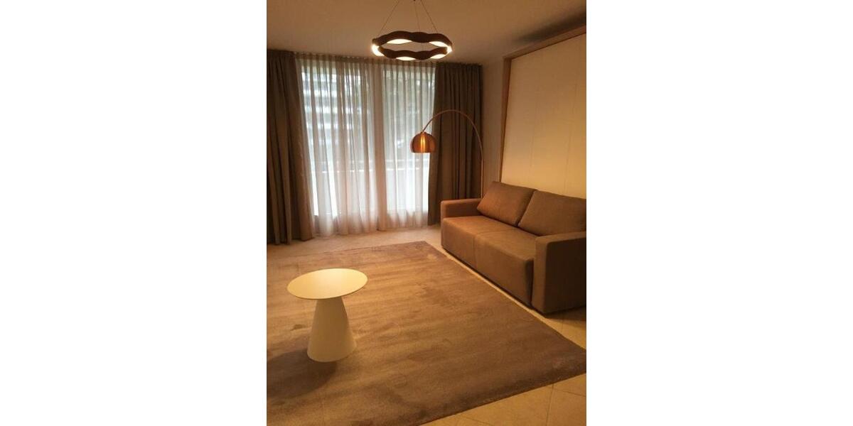 Etagenwohnung München Bogenhausen - 3 Zimmer, 101 m&sup2;, 2.450&euro; | Angebot:26556288