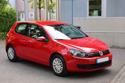 VW Golf 48.500 km 6.900 &euro; München 81827